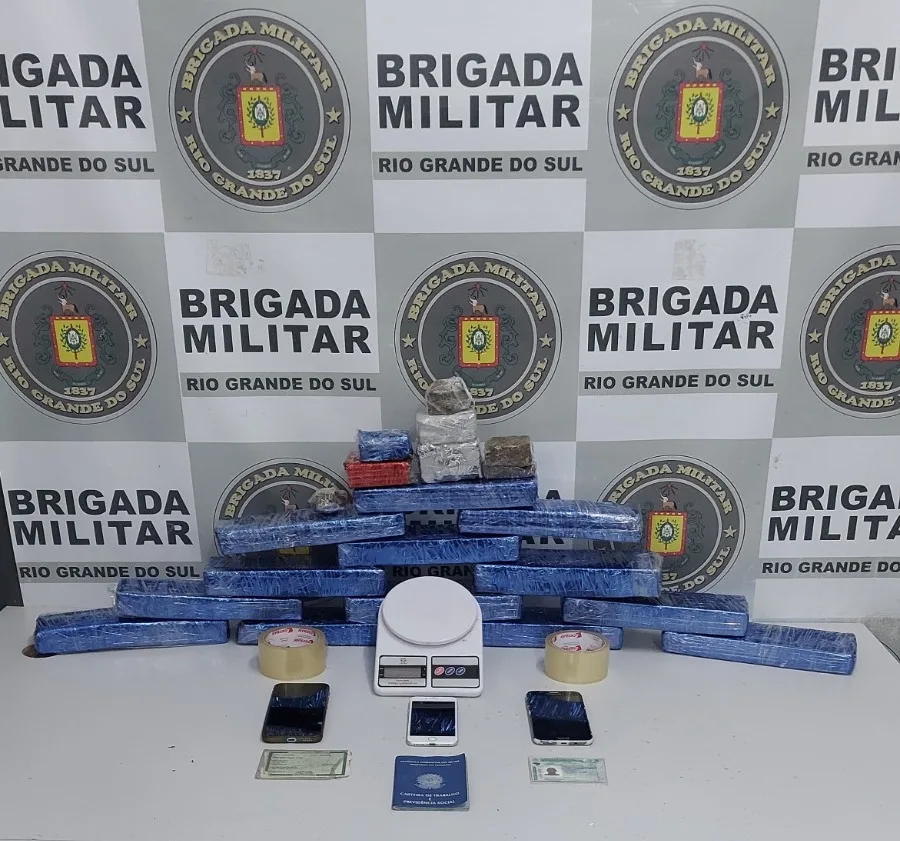 Brigada Militar apreende 9,5kg de maconha em Caxias do Sul. Foto: 4º BPChq/Divulgação.