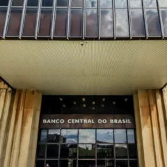Juros do cartão de crédito sobem a 449,9% ao ano. Foto: Rafa Neddermeyer/Agência Brasil/Divulgação.