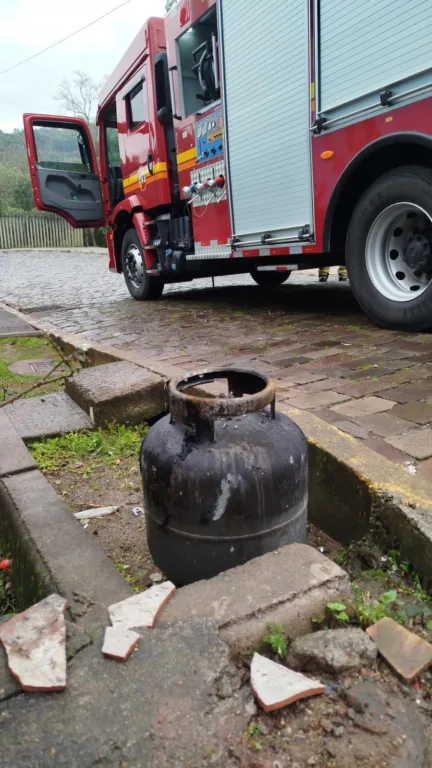 Princípio de incêndio atinge casa no bairro Municipal em Bento Gonçalves