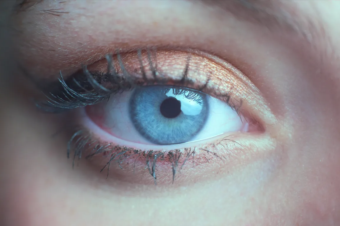 Por que os olhos tremem involuntariamente quando estamos cansados - FOTO BY FREEPIK