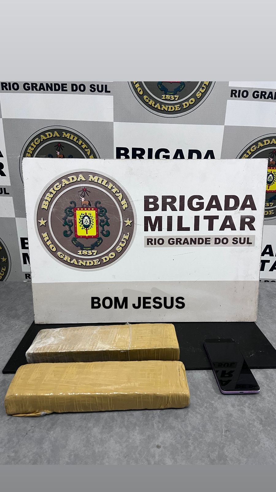 Homem é preso com maconha em Bom Jesus. Foto: Brigada Militar/Divulgação.