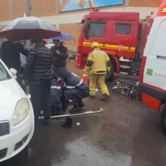 Motociclista fica gravemente ferido após colisão com carro em Bento Gonçalves. Foto: Bombeiros/Divulgação.