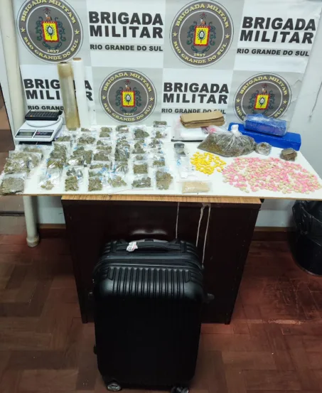 Brigada Militar de Farroupilha apreende mais de 1,5kg de entorpecentes. Foto: 36º BPM/Divulgação.