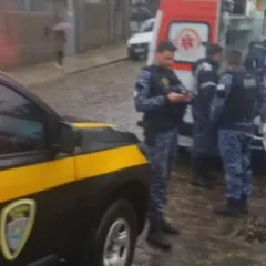 Homem é preso após agredir a própria mãe no bairro Santa Marta, em Bento Gonçalves