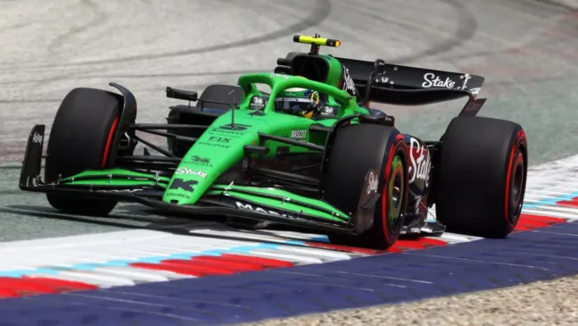 Com o resultado, Bortoleto encerrou um tabu de oito anos do Brasil sem pontuar na F1. (Foto: Andrea Diodato/NurPhoto via Getty Images)