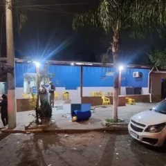 Ataque a tiros foi registrado em um bar na Vila Santa Maria | Foto: BM / CP