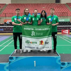 Três medalhas na estreia internacional: badminton do Recreio é destaque no Paraguai. Foto: Reprodução Recreio da Juventude.