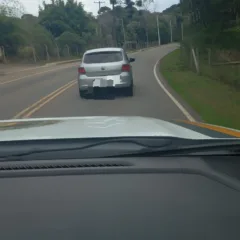 Homem é preso após perseguição policial e veículo furtado é recuperado em Farroupilha. Foto: Especial Leouve.