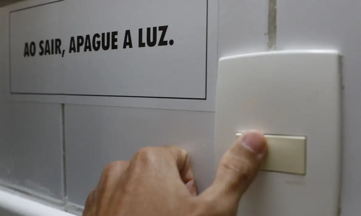 Nova Tarifa Social de Energia passa a valer com gratuidade para famílias de baixa renda