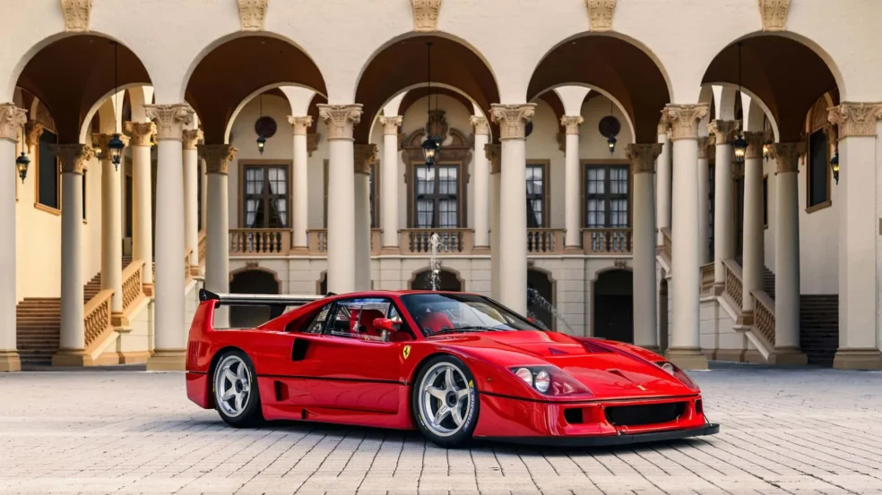 Ferrari F40 LM GTC - Foto RM Sotheby’s