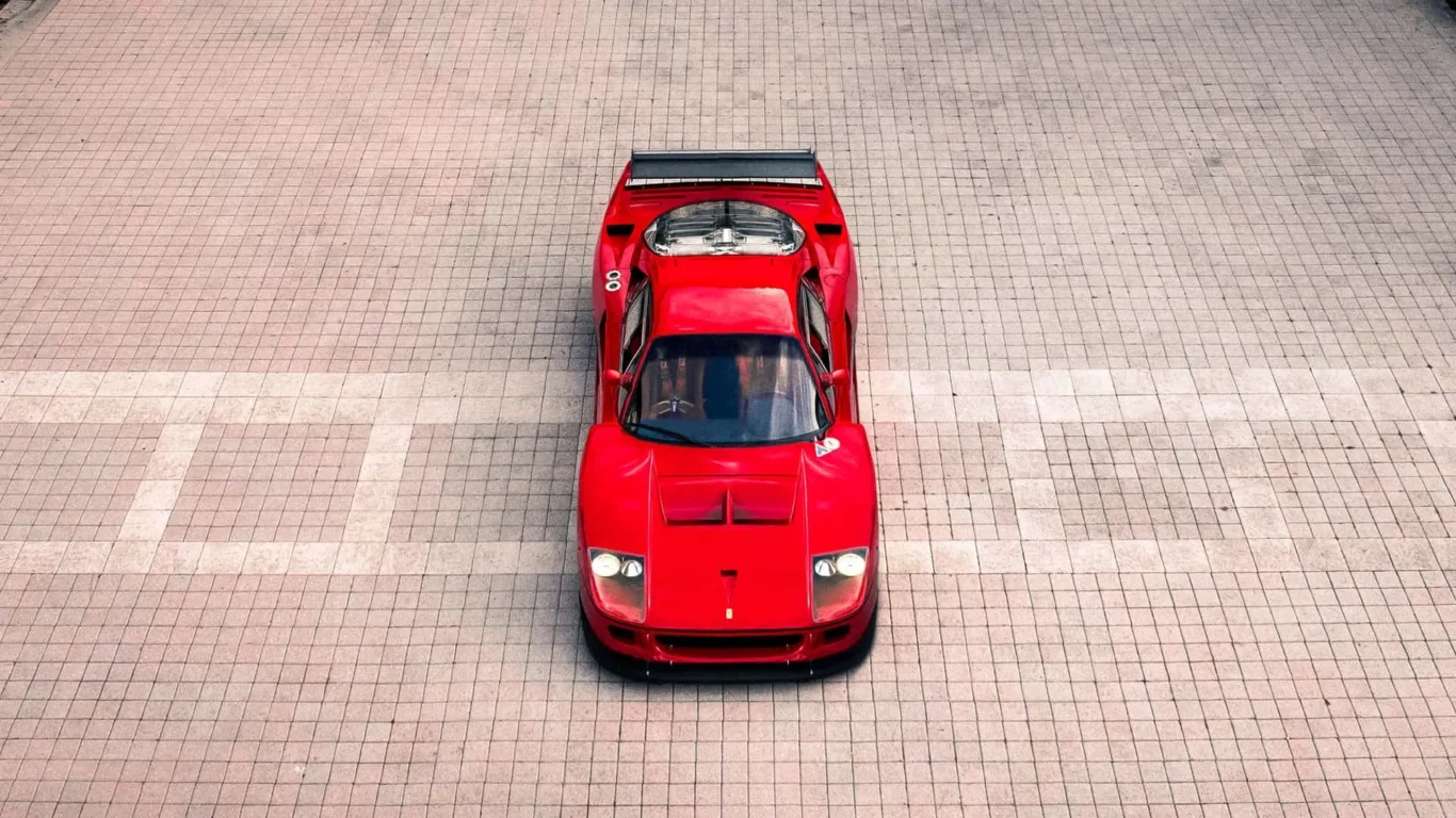 Ferrari F40 LM GTC - Foto: RM Sotheby’s
