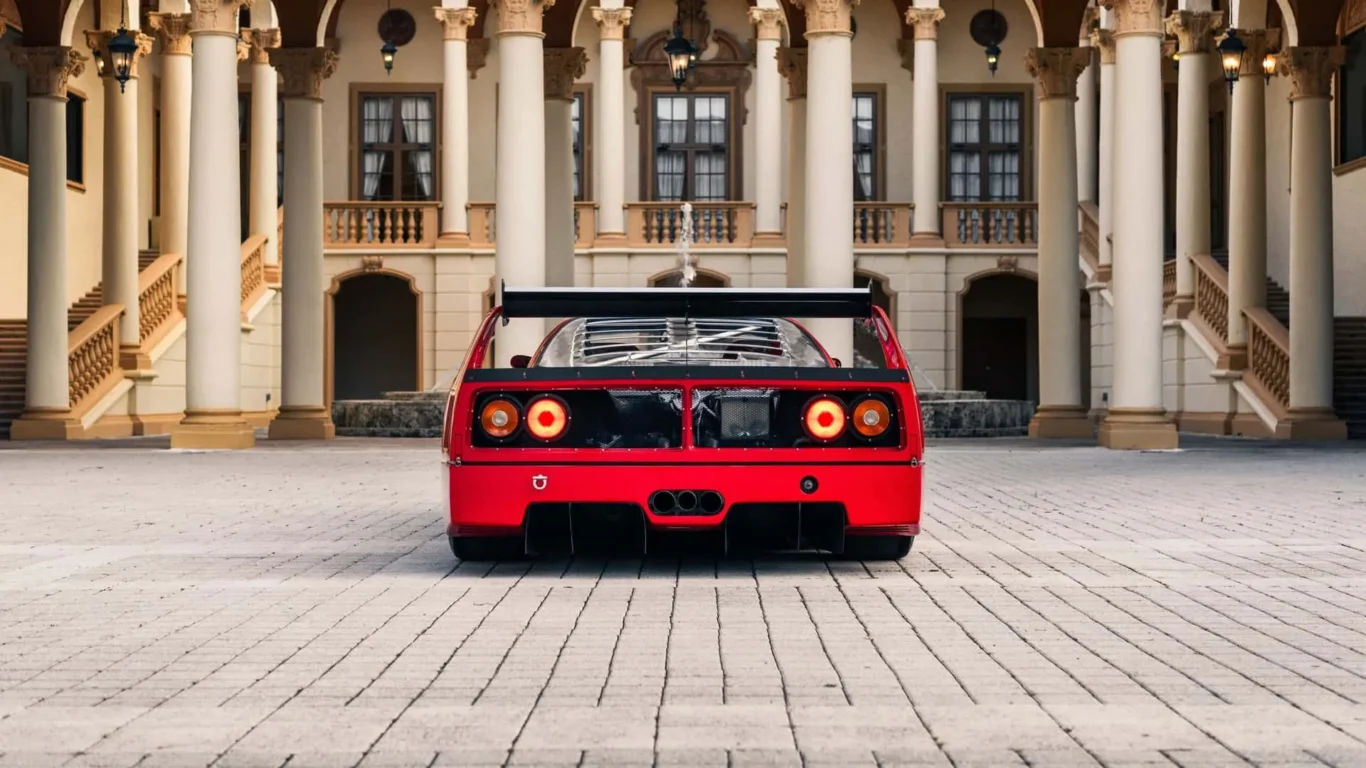 Ferrari F40 LM GTC - Foto: RM Sotheby’s
