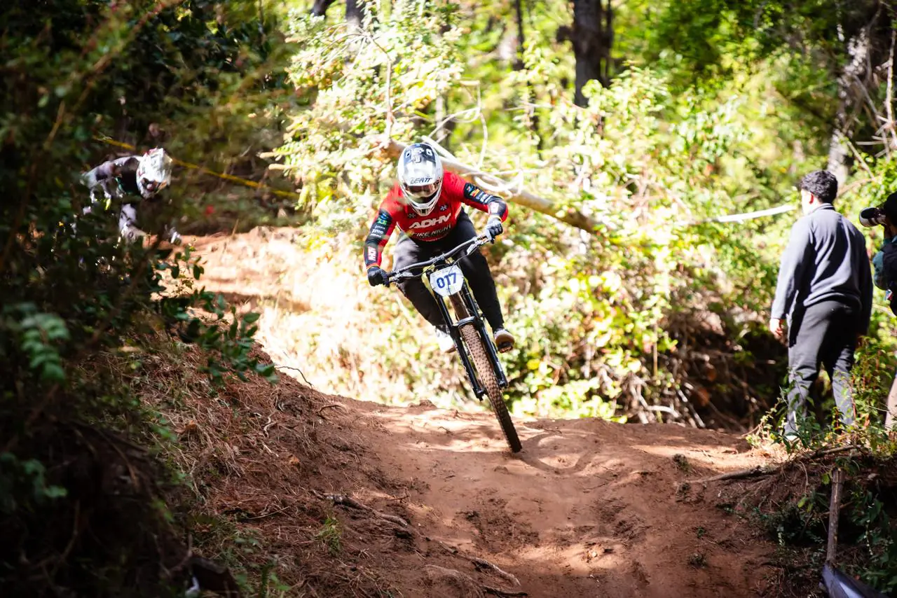 Atletas de Bento Gonçalves disputam Campeonato Brasileiro de Downhill em Sapiranga
