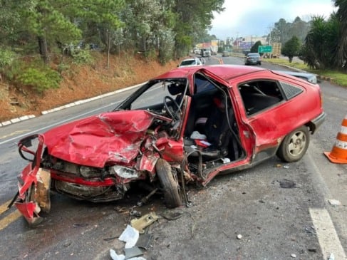 Acidente grave na BR-470 deixa um morto e quatro feridos em Nova Prata