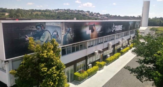 Segundo a empresa, trata-se de sanção aplicada pelo Centro de Material Bélico da Polícia Militar do Estado de SP. (Foto: Divulgação/Taurus) Segundo a empresa, trata-se de sanção aplicada pelo Centro de Material Bélico da Polícia Militar do Estado de SP. (Foto: Divulgação/Taurus)