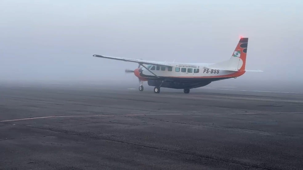 avião menina curitiba canion