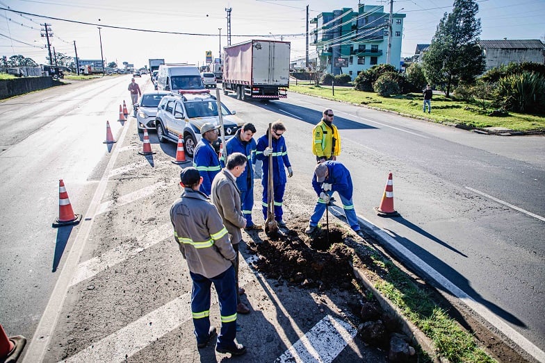 Divergência entre Adiló Didomenico e a CSG, em julho do ano passado, no acesso de Forqueta. Foto: Rodrigo Rossi/Divulgação