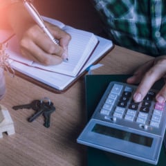 A alteração no Código Tributário do Município diminuirá o índice dos atuais 4% para 3%. Foto: Reprodução Freepik.