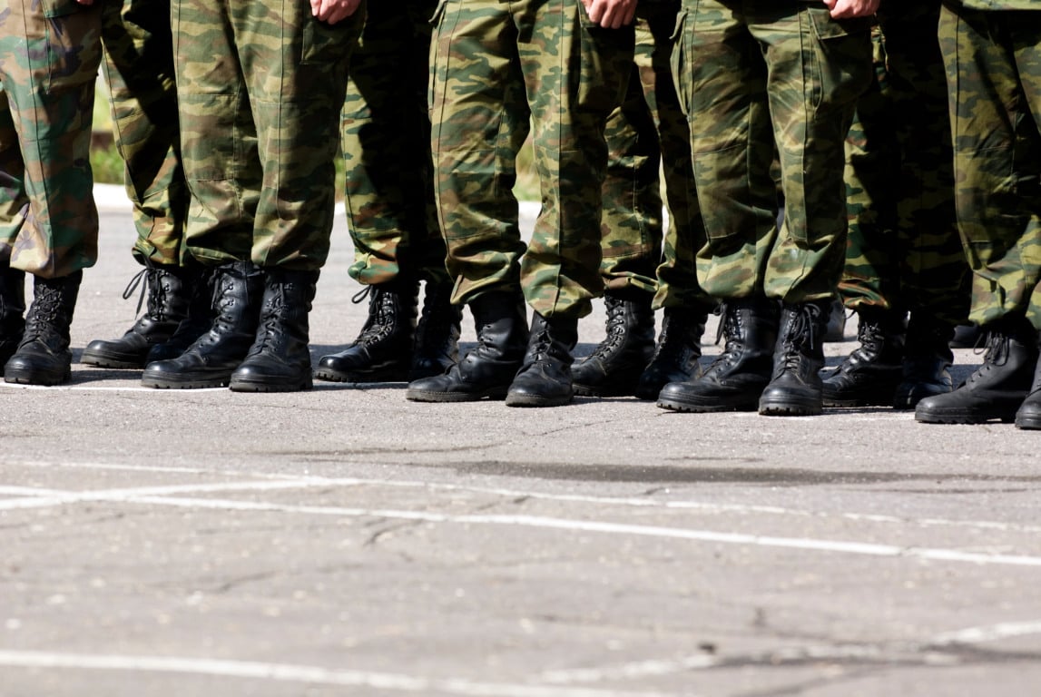 Senadores aprovam MP que aumenta vencimento de militares. Foto: Reprodução Freepik.