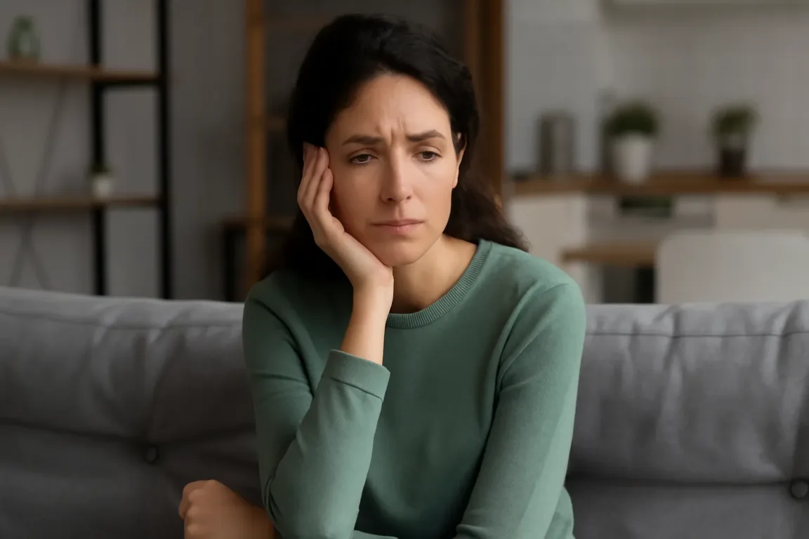 Como os signos reagem ao silêncio no amor — quem sofre mais (e quem se protege)