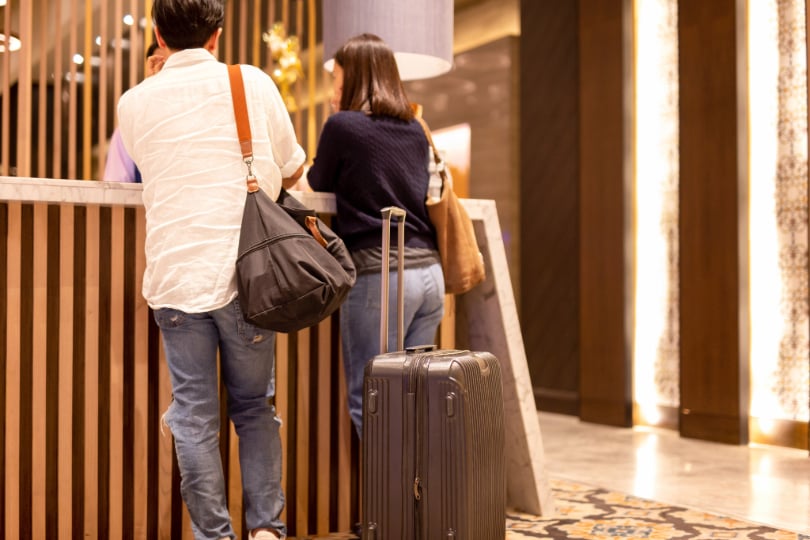 Justiça mantém justa causa de recepcionista que desviava dinheiro de hotel em Gramado
