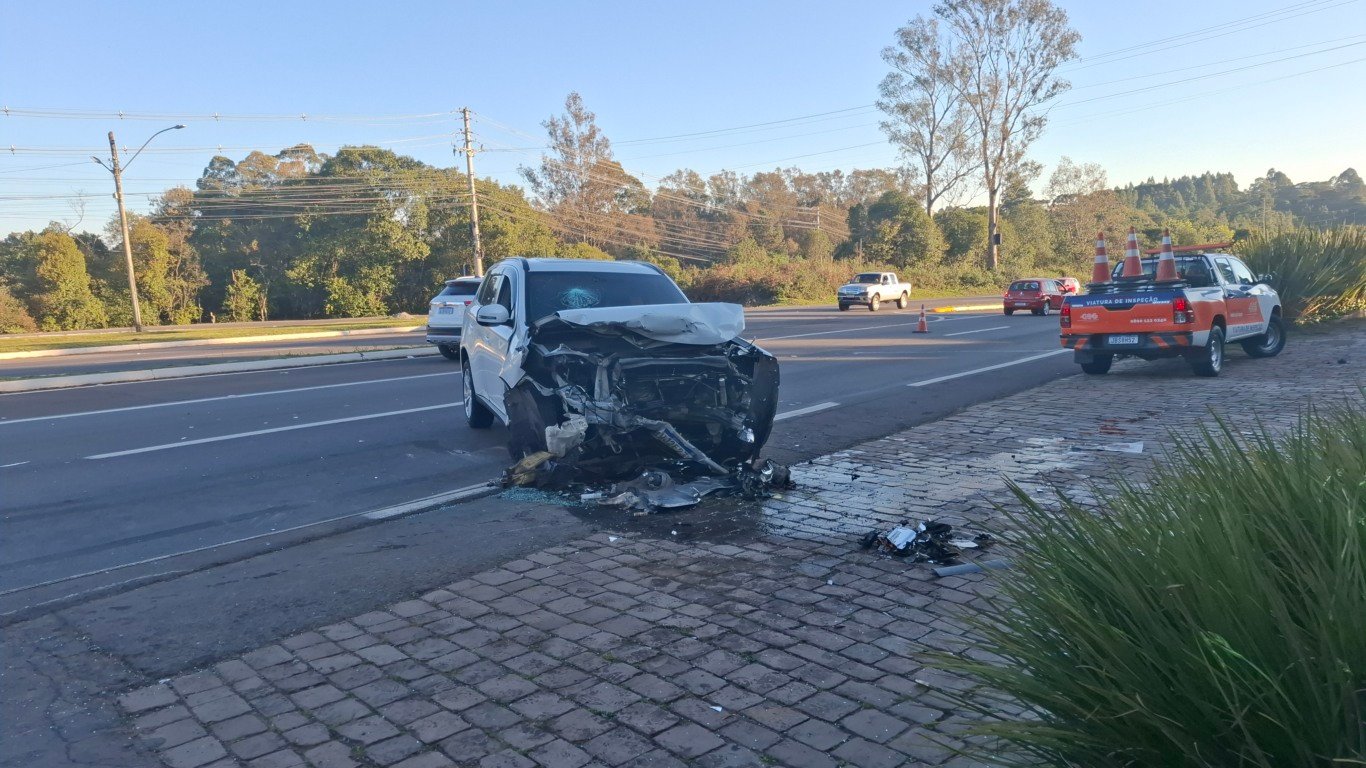 Grave colisão na ERS-122 deixa quatro feridos em Caxias do Sul
