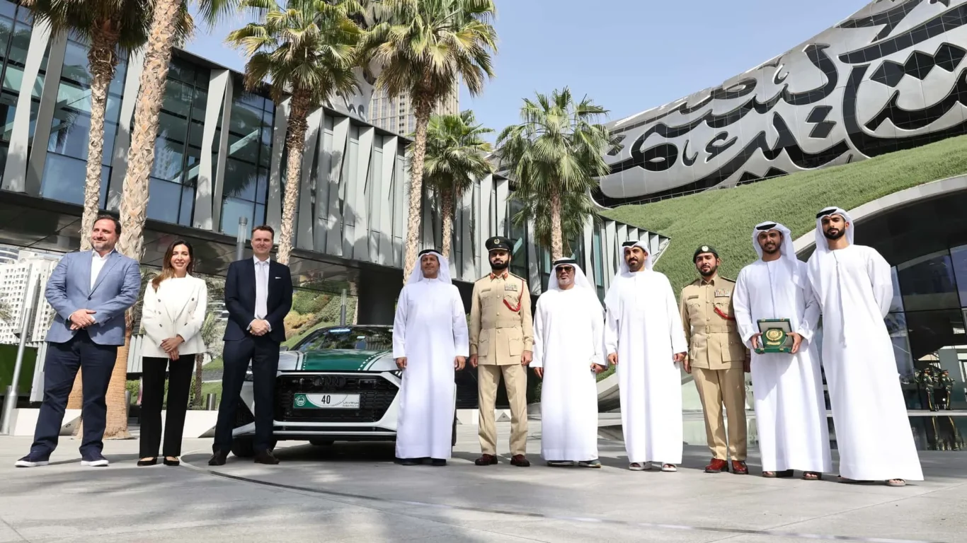 Audi RS7 Performance - Foto - Divulgação da Polícia de Dubai