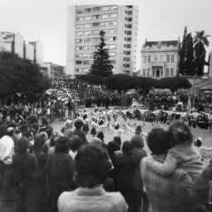 Apresentação de danças durante as atividades da Artelândia, na Praça Rui Barbosa, atual Praça Dante Alighieri, realizada em 02 de junho de 1974,integrando as comemorações da Semana de Caxias. Autoria: Não identificada

Cortesia Arquivo Histórico Municipal João Spadari Adami
