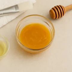 Como fazer lifting facial caseiro com clara de ovo e mel