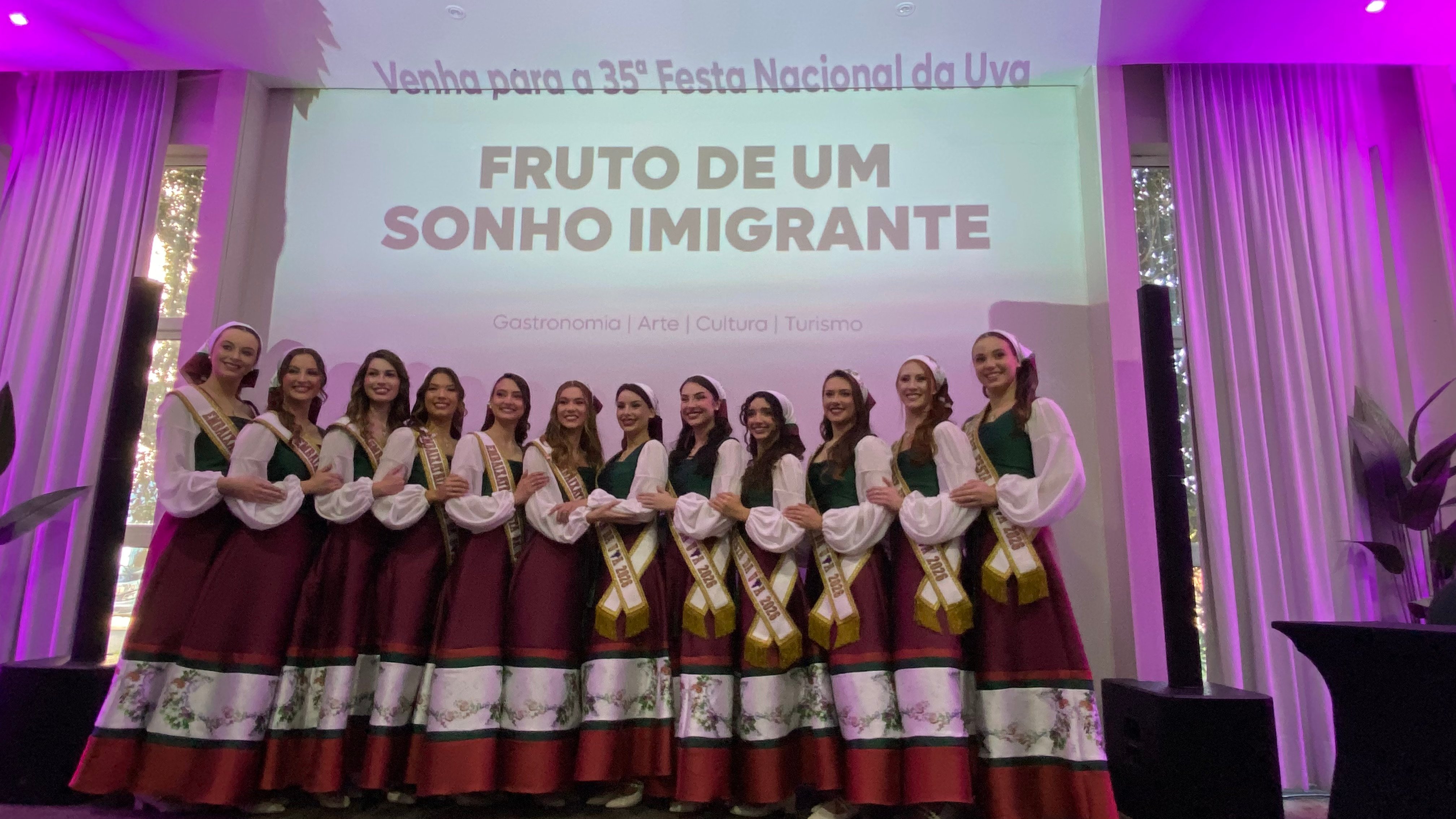 festa da uva tema 2026