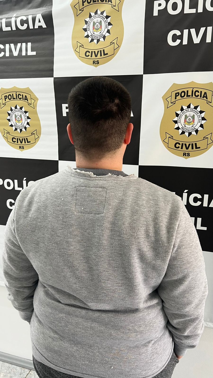 Condenada a nove anos por tráfico de drogas é presa em Flores da Cunha Condenada a nove anos por tráfico de drogas é presa em Flores da Cunha