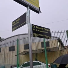 A SMTTM de Caxias do Sul proibiu a conversão à esquerda na Rua Augusto Pestana dos condutores vindos da Olavo Bilac e da Visconde de Taunay, que acessam a Rua Feijó Júnior. Foto: Robinho/Grupo RSCOM.