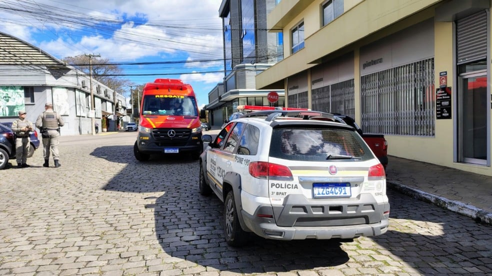 Acidente deixa motociclista de 18 anos ferida em Bento Gonçalves