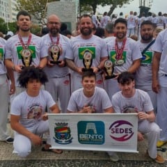 Capoeiristas de Bento Gonçalves conquistam títulos em torneio mundial no Rio de Janeiro