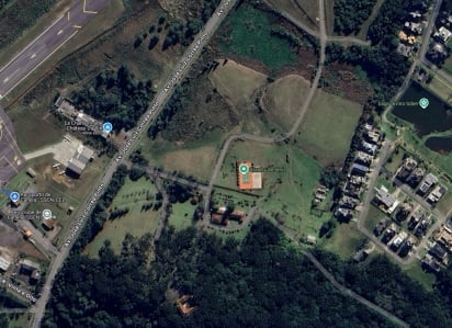 Deputado pede investigação sobre construção de quadra de beach tennis em residência oficial de Eduardo Leite na Serra Gaúcha