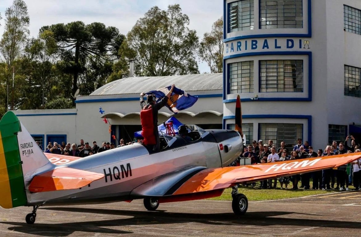(Foto: Redes Sociais Aeroclube de Garibaldi/ Bárbara Emanuele Marques) 