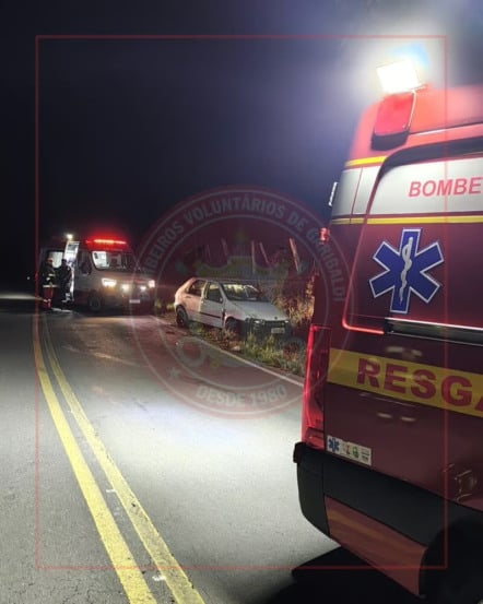 As vítimas receberam atendimento inicial e foram encaminhadas ao hospital para avaliação médica. (Foto: Bombeiros Voluntários)
