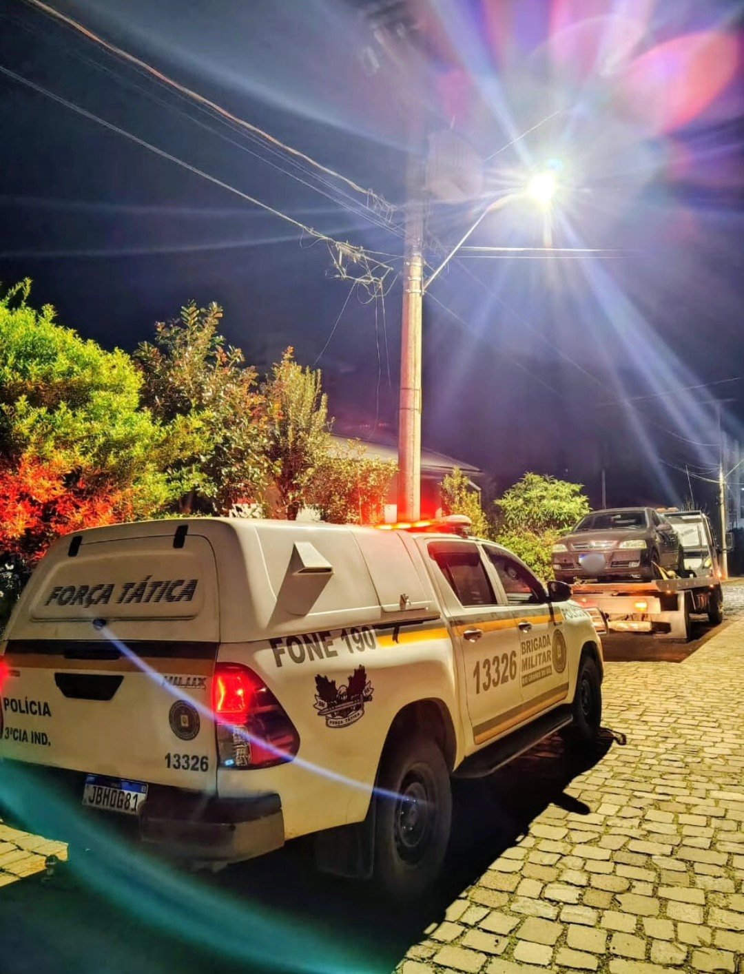 O veículo utilizado e dois celulares, também, foram apreendidos. (Foto: BM)