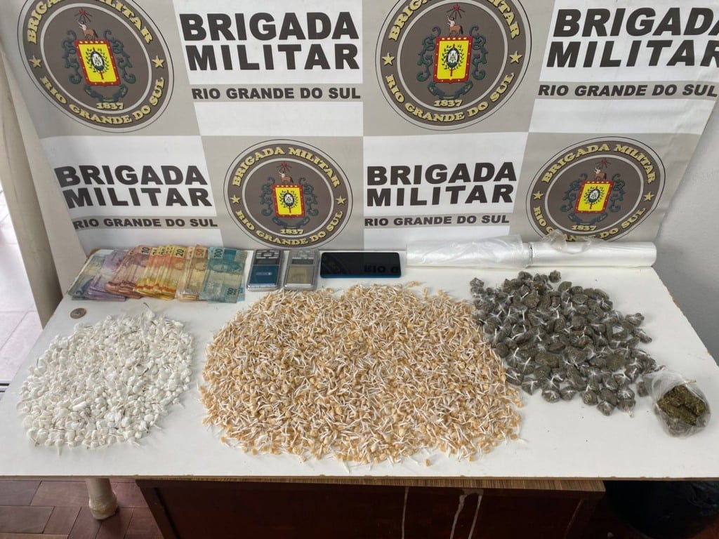 Brigada Militar apreende mais de 3 mil porções de drogas em Farroupilha