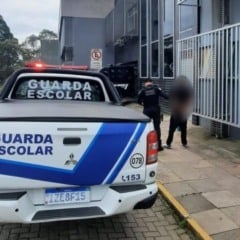 Homem é preso com entorpecentes próximo a escola no bairro Serrano, em Caxias do Sul