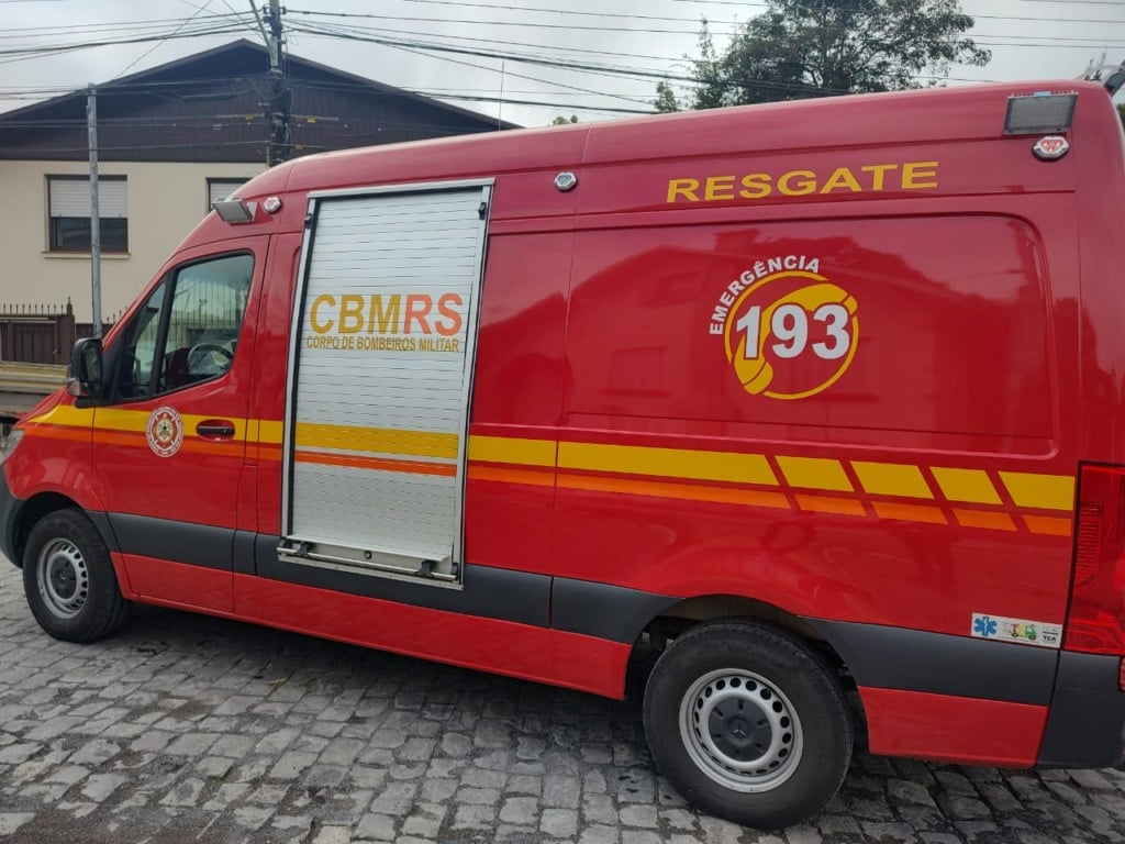 AMBULÂNCIA