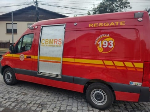 AMBULÂNCIA