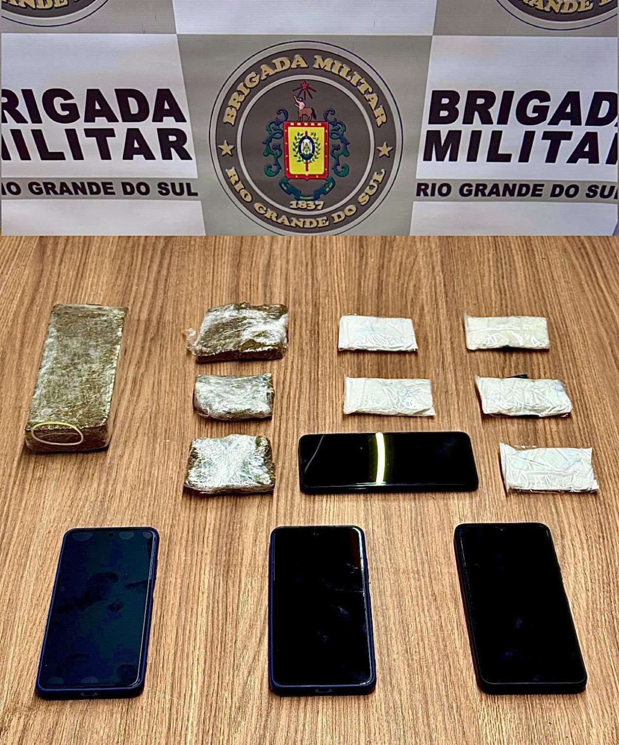 Material seria arremessado para dentro do Presídio de Bento Gonçalves. (Foto: Comunicação Social do 3º Bpat)