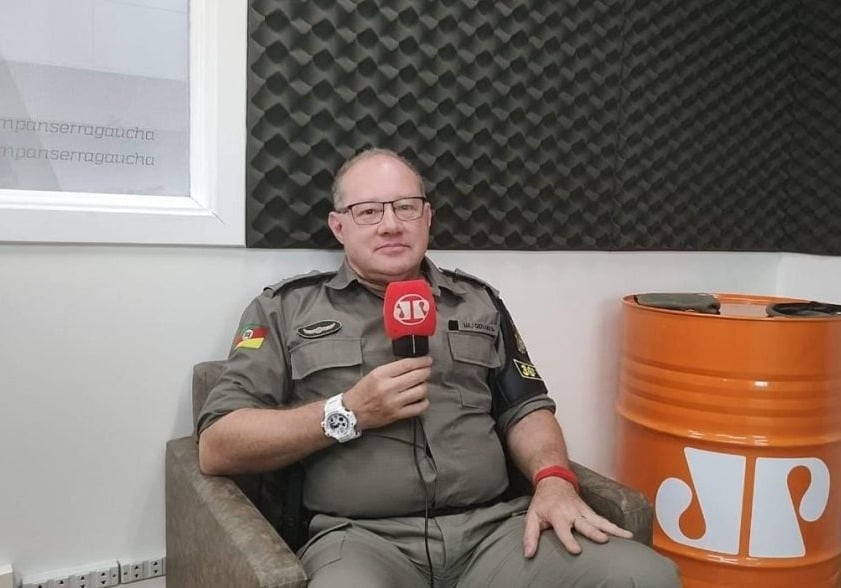 COMANDO