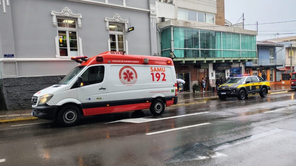 Adolescente fica ferido em briga no Centro de Bento Gonçalves