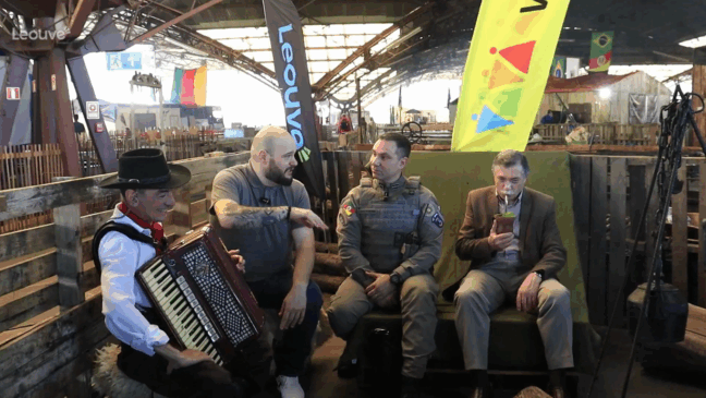Mate & Prosa especial celebra cultura gaúcha com Gilney Bertussi e autoridades em Caxias do Sul