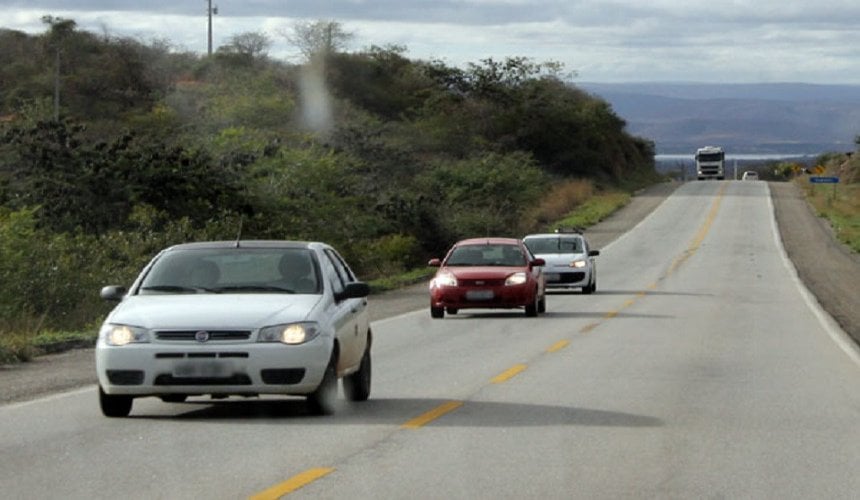 Porém, a legislação mudou e, hoje, nem sempre é necessário acioná-lo no período diurno. (Foto: Reprodução)