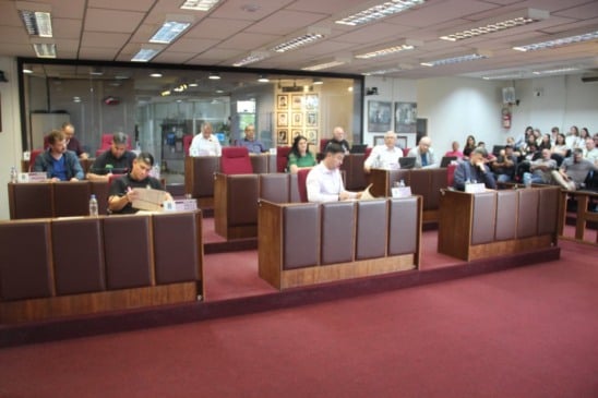 Câmara aprova criação de 30 cargos administrativos na Prefeitura de Bento Gonçalves
