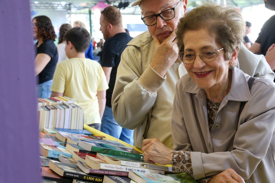 A 41ª Feira do Livro de Caxias do Sul se encerrou neste domingo contabilizando a venda de 32.276 livros e um público estimado de 134.804 pessoas em 17 dias, com mais de 370 atividades. - Foto: Tatieli Sperry / Divulgação