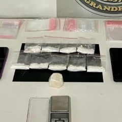 Avó e neto são presos com cocaína em Guaporé